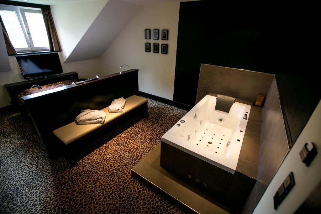 Hotel Seebrunn Am Wallersee Henndorf am Wallersee Quarto foto